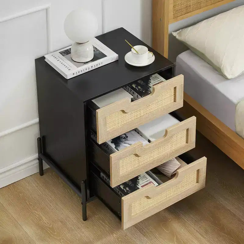Comodino in Rattan, Comodino da Fattoria con 3 Cassetti, Comodino con Gambe in Metallo, Tavolino d'Appoggio Boho per Camera da Letto 5