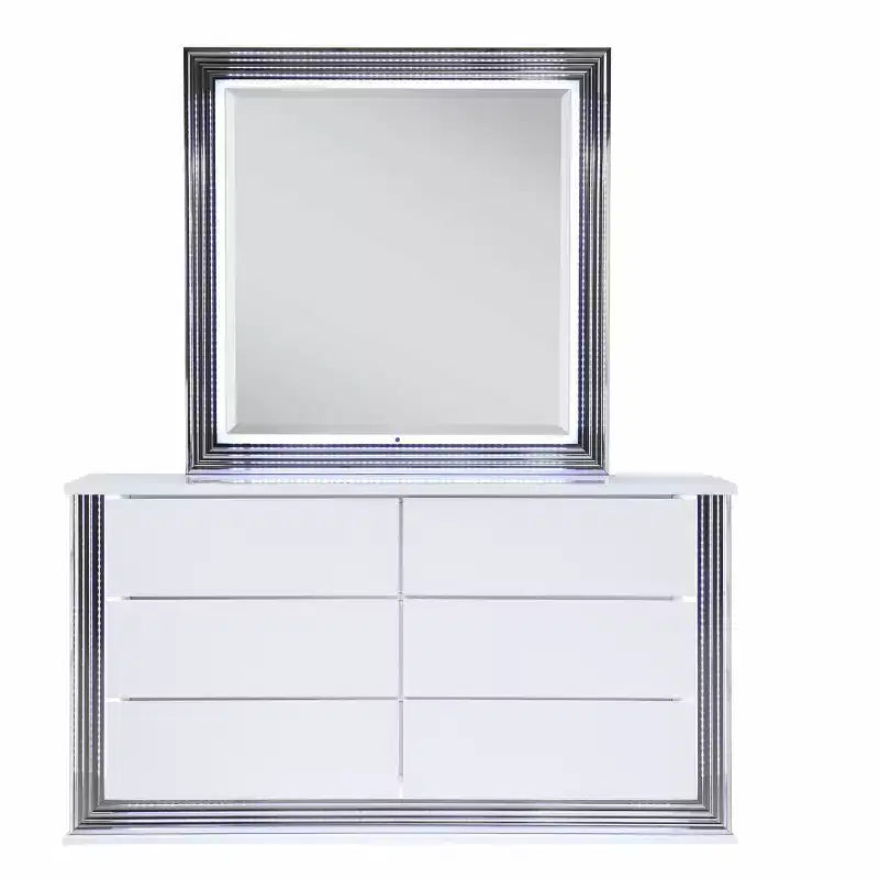 HomeStock 19.92 in.H MDF Horizontal Dressers with 3 - Drawers in White Finish