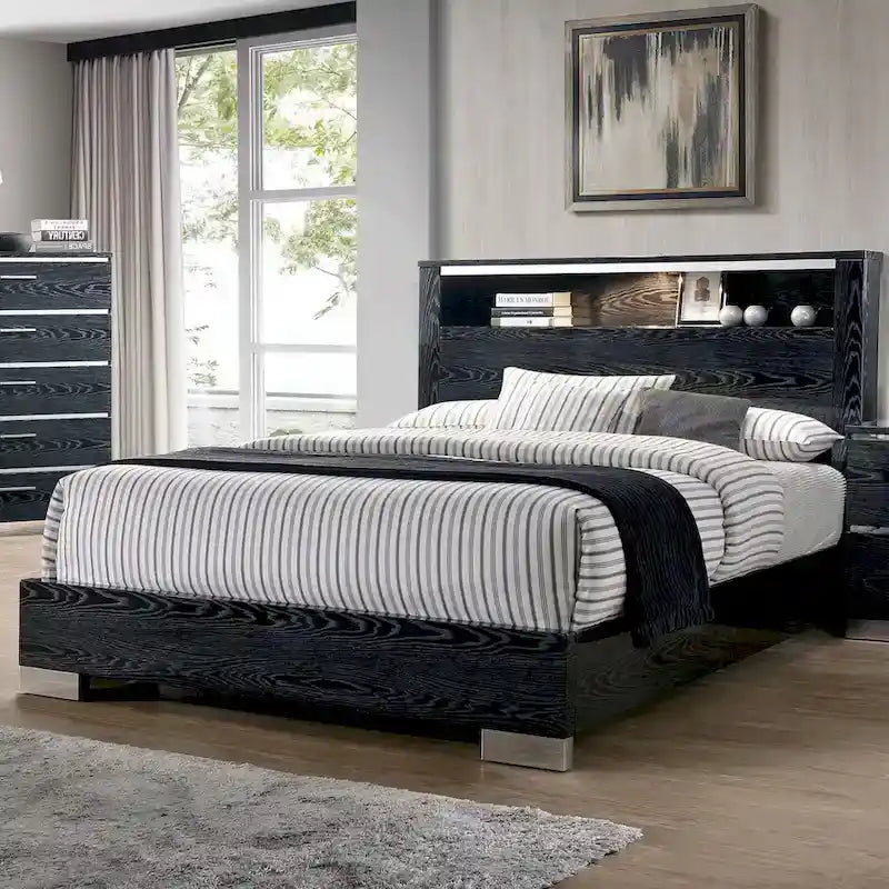 Set Letto a Pannelli con Contenitore a 2 Pezzi e Comò Alto Champs in Legno Massello Stile Contemporaneo di Furniture of America 5