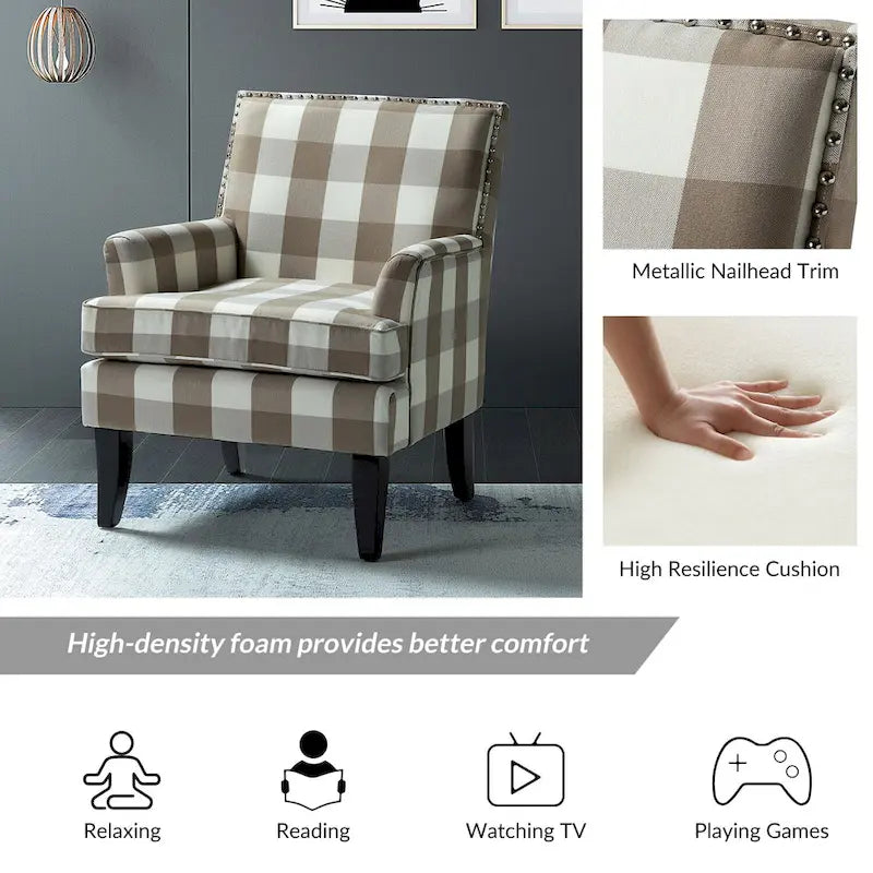 Poltrona Akorda stile Country francese con bordo borchiato e gambe in legno massello di HULALA HOME 28