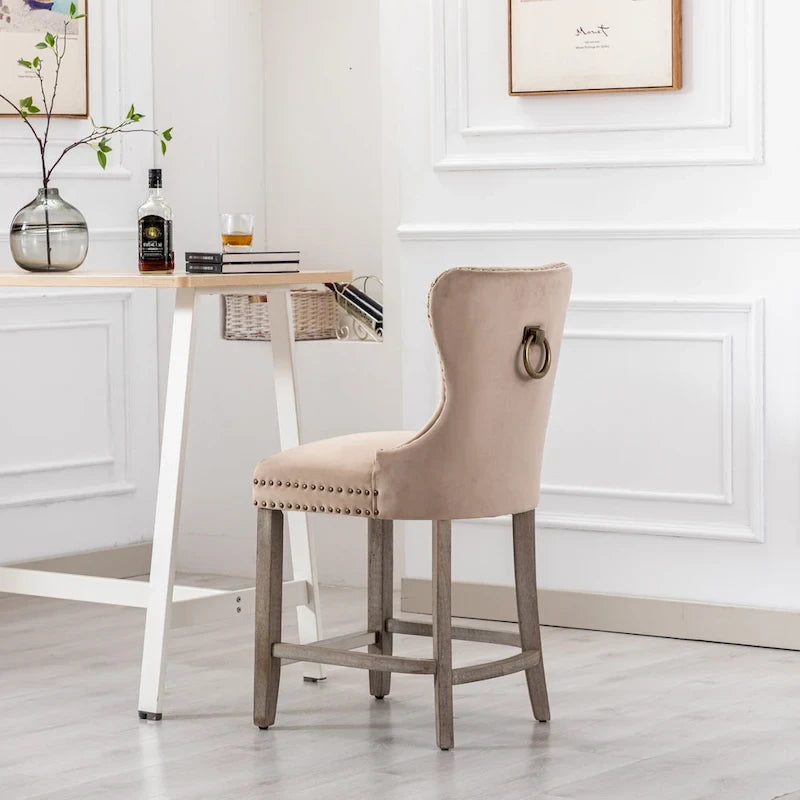 Sgabello da bancone Carter 24 Wingback capitonné con borchie e gambe grigio antico 21