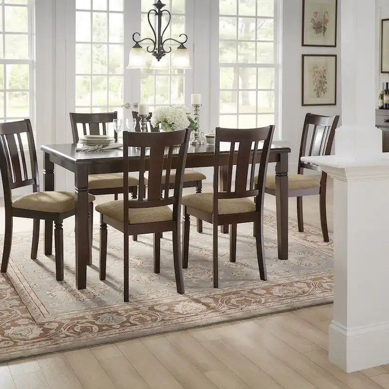 Set da pranzo Lynn con finitura espresso di iNSPIRE Q Classic