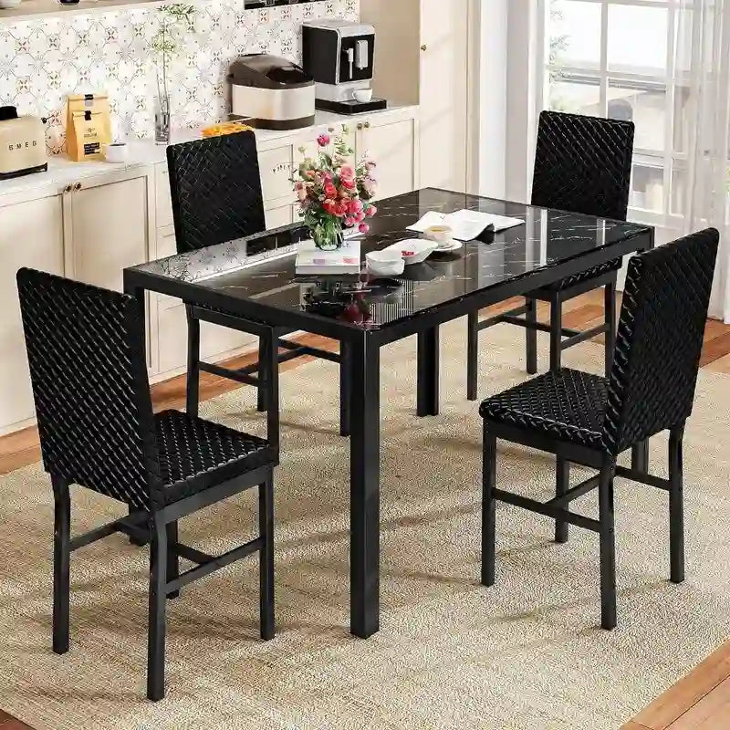 Set da pranzo di 5 pezzi Grondin Modern Style con tavolo in vetro temperato e 4 sedie da pranzo in pelle PU con cuciture a diamante